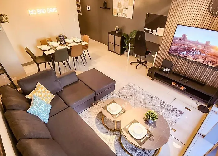 Apartment Spacious Executive 3br With Ps4 & Bathtub In Bgc *
