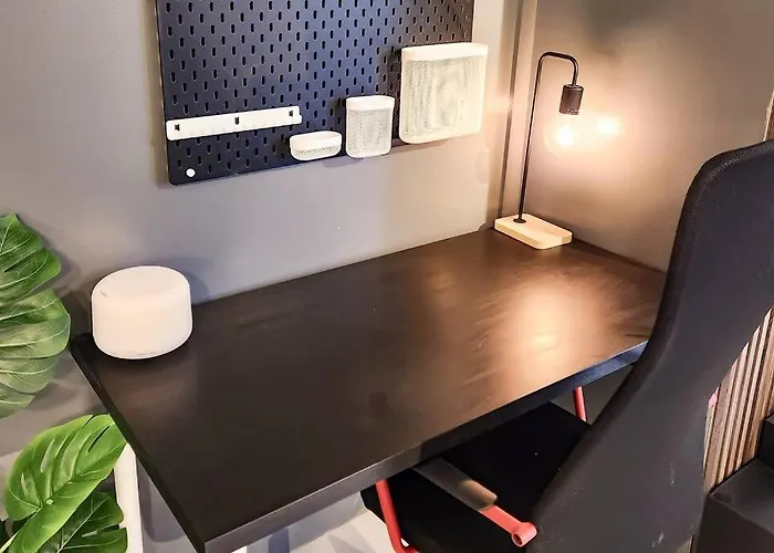 Spacious Executive 3br With Ps4 & Bathtub In Bgc Manila