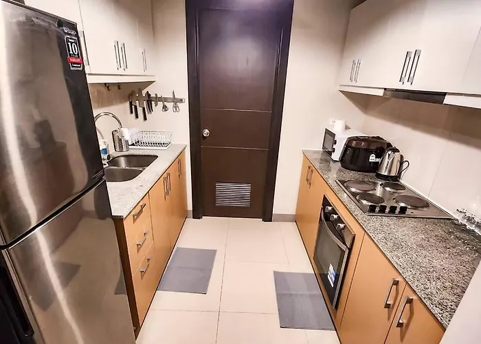 Spacious Executive 3br With Ps4 & Bathtub In Bgc Apartment