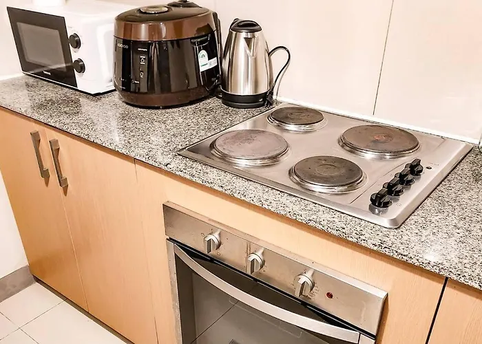 Spacious Executive 3br With Ps4 & Bathtub In Bgc Apartment *